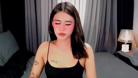 Snapshot of jhulianagrey chatting on 11/06/25, 06:36 julie online show from 11/06/25, 06:36