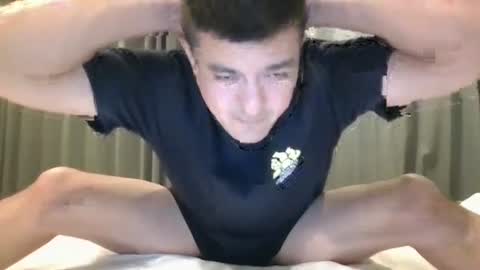 Snapshot of jhwozy chatting on 01/27/25, 04:33 jhwozy online show from 01/27/25, 04:33