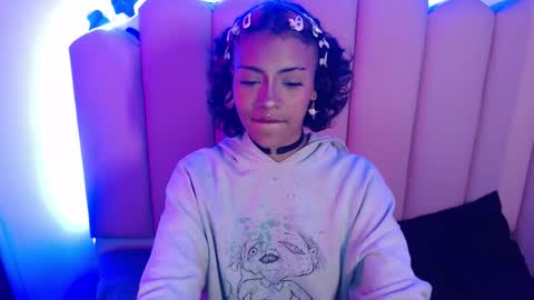 jia1111_ online show from 02/04/26, 02:23