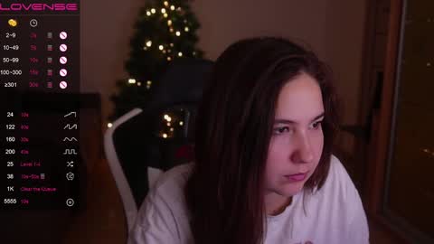 jia_lisaa online show from 12/18/24, 11:30