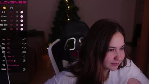 jia_lisaa online show from 12/23/24, 09:27