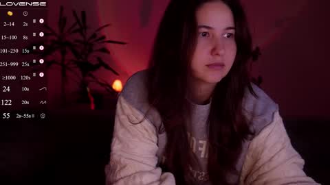 jia_lisaa online show from 10/10/25, 09:41