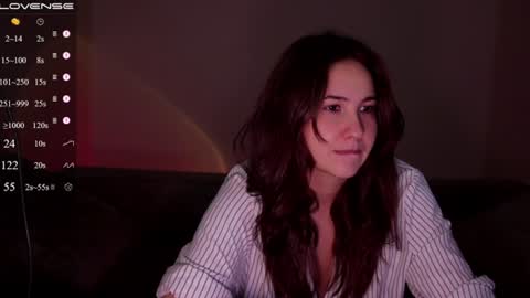 jia_lisaa online show from 08/05/26, 11:13