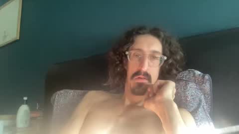 Snapshot of jiggz1986 chatting on 12/14/24, 01:05 Jigz1986 online show from 12/14/24, 01:05