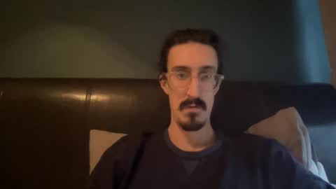 Snapshot of jiggz1986 chatting on 02/16/25, 04:53 Jigz1986 online show from 02/16/25, 04:53