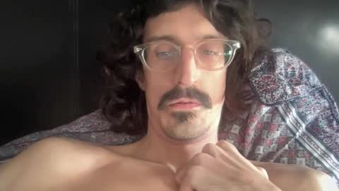 Snapshot of jiggz1986 chatting on 02/16/26, 10:11 Jigz1986 online show from 02/16/26, 10:11