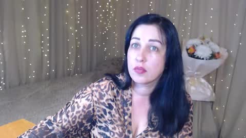 Snapshot of jill_stevens chatting on 12/21/25, 10:44 Jill online show from 12/21/25, 10:44