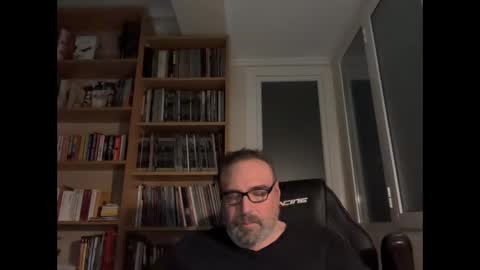 Snapshot of jim_dick chatting on 03/01/25, 11:47 Jim Dick online show from 03/01/25, 11:47