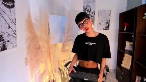 Jim  online show from 10/24/25, 02:41