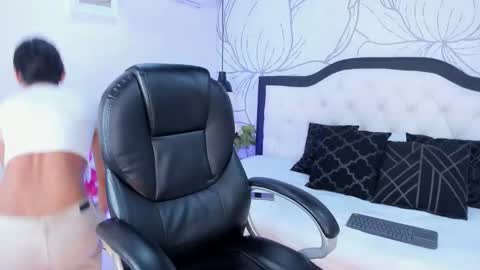 Jim  online show from 02/04/26, 07:42