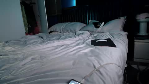 SluttyCple online show from 05/24/26, 07:41