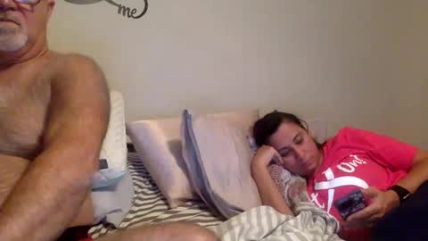 Snapshot of jimandtiff chatting on 10/28/25, 10:01 JimandTiff online show from 10/28/25, 10:01