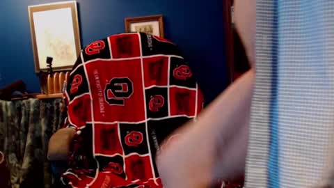 Snapshot of jimikb chatting on 01/29/25, 05:56 Jim online show from 01/29/25, 05:56