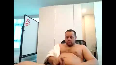 Snapshot of jimmy18love chatting on 01/05/25, 12:42 jimmy18love online show from 01/05/25, 12:42