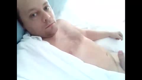 Snapshot of jimmy18love chatting on 10/26/25, 01:00 jimmy18love online show from 10/26/25, 01:00