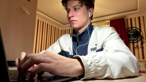 Jimmmy online show from 04/21/26, 01:50