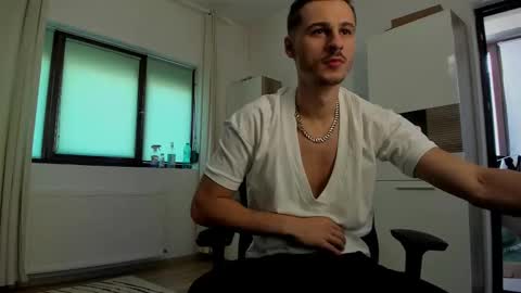 Snapshot of jimmys_style chatting on 09/15/25, 12:16 AlphaJimmy online show from 09/15/25, 12:16