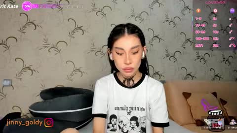 Snapshot of jinny_gold chatting on 10/26/25, 03:07 MY NEW INSTA jinny goldy online show from 10/26/25, 03:07