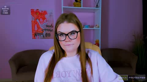 Snapshot of jinny_meow chatting on 12/19/24, 12:45 JInny PVT IS OPEN online show from 12/19/24, 12:45