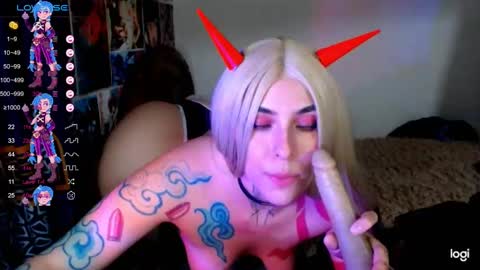 Snapshot of jinx_25 chatting on 12/10/24, 09:23 Jinx online show from 12/10/24, 09:23