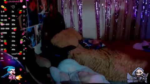 Snapshot of jinx_25 chatting on 02/25/25, 04:03 Jinx online show from 02/25/25, 04:03