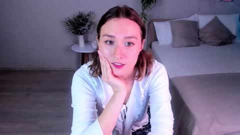 Molly online show from 10/22/25, 03:12