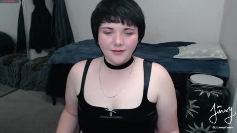Snapshot of jinxyfawn chatting on 06/18/26, 06:02 jinxyfawn online show from 06/18/26, 06:02