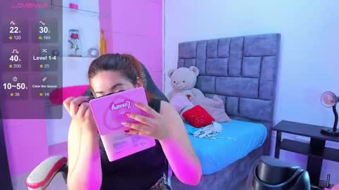 kim online show from 09/09/25, 12:15