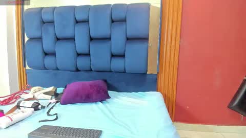 jisooluv online show from 11/26/25, 07:37