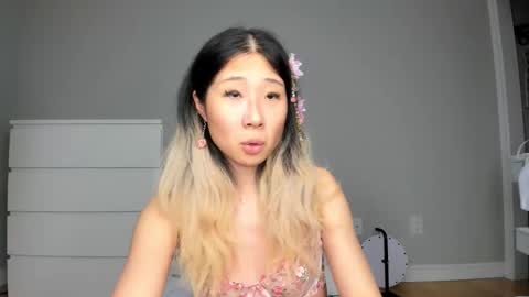 Jiwoo online show from 03/13/26, 10:38