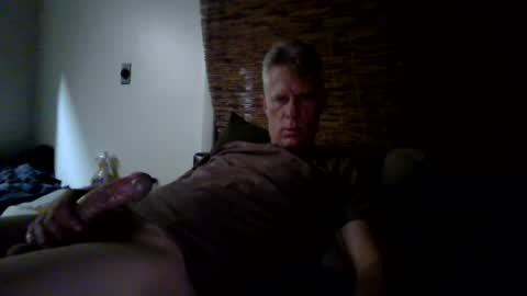 Snapshot of jizzmitten5 chatting on 07/14/26, 05:23 jizzmitten5 online show from 07/14/26, 05:23