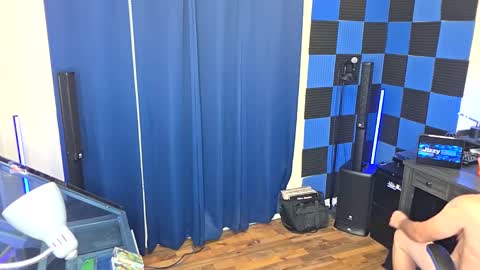 Snapshot of jizzyblue chatting on 11/24/25, 12:43 Jizzy Blue online show from 11/24/25, 12:43