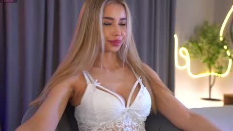 Jenny online show from 04/30/26, 08:09