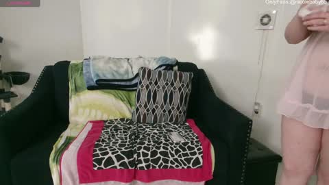 Snapshot of jjjust4fun1985 chatting on 12/07/24, 04:31 Nicole  Allen online show from 12/07/24, 04:31