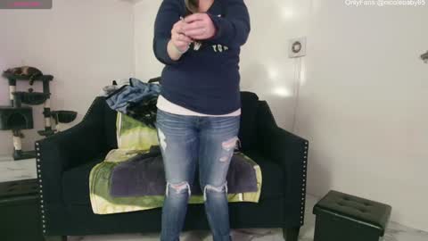 Snapshot of jjjust4fun1985 chatting on 12/12/24, 12:16 Nicole  Allen online show from 12/12/24, 12:16