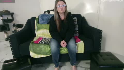 Snapshot of jjjust4fun1985 chatting on 12/12/24, 10:42 Nicole  Allen online show from 12/12/24, 10:42