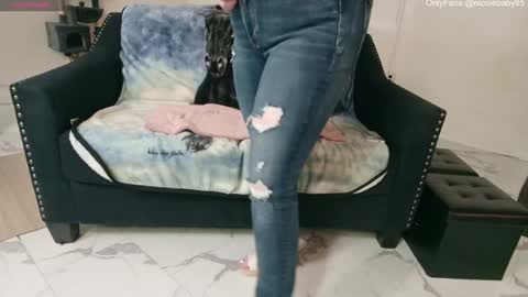 Snapshot of jjjust4fun1985 chatting on 01/09/25, 11:24 Nicole  Allen online show from 01/09/25, 11:24