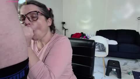 Snapshot of jjjust4fun1985 chatting on 09/09/25, 11:04 Nicole  Allen online show from 09/09/25, 11:04