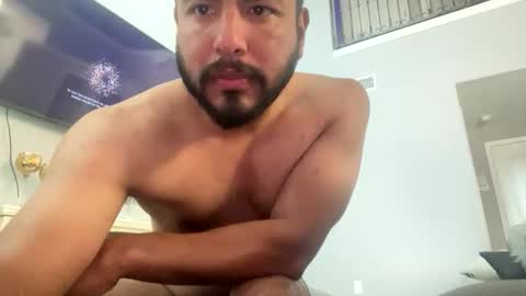 jjuarez5409 online show from 05/17/26, 05:42