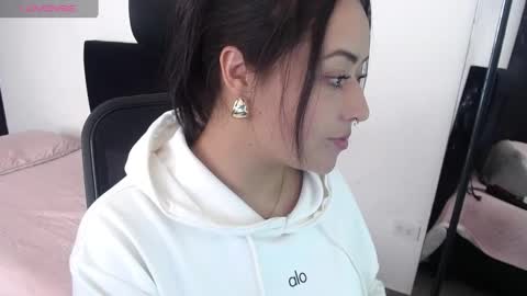 Julieta online show from 09/28/25, 02:33