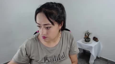 Julieta online show from 04/24/26, 12:57