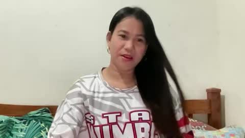 Snapshot of jl_02ashxx chatting on 12/15/25, 12:37 jl_02ashxx online show from 12/15/25, 12:37