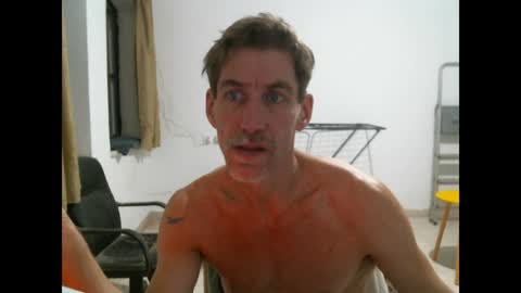 Snapshot of jlmbud chatting on 12/28/24, 02:33 jlmbud online show from 12/28/24, 02:33