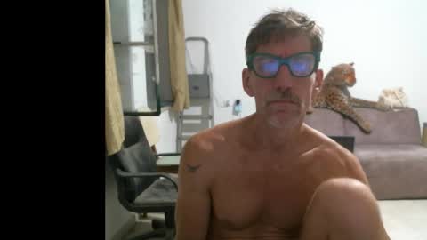 Snapshot of jlmbud chatting on 10/03/25, 07:55 jlmbud online show from 10/03/25, 07:55