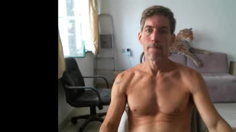 Snapshot of jlmbud chatting on 10/12/25, 10:47 jlmbud online show from 10/12/25, 10:47