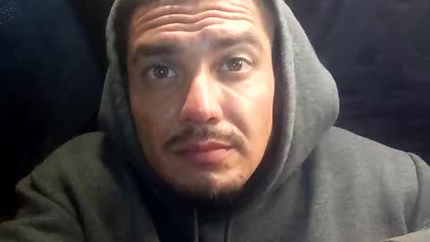 jmartel92 online show from 04/15/26, 12:01