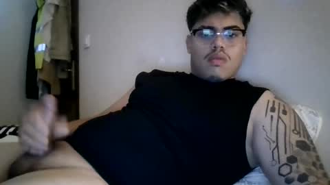 Snapshot of jmolinann21 chatting on 07/27/26, 01:12 jmolinann21 online show from 07/27/26, 01:12