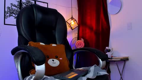 Snapshot of jmortton chatting on 12/21/24, 01:47 IGJmortton online show from 12/21/24, 01:47