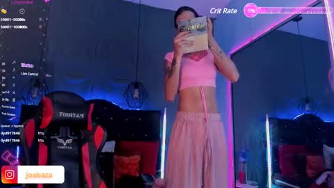 Joa Isaza     online show from 02/12/25, 05:37