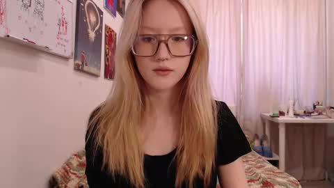 Snapshot of joan_kiss chatting on 09/29/25, 11:04 joan_kiss online show from 09/29/25, 11:04